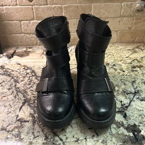 Top shop woman’s biker leather bootie